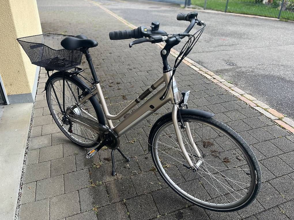 Velos: Prakisch neues E-Bike! – Neu (gemäss Beschreibung) aus Rümlingen von hel_lls6 2