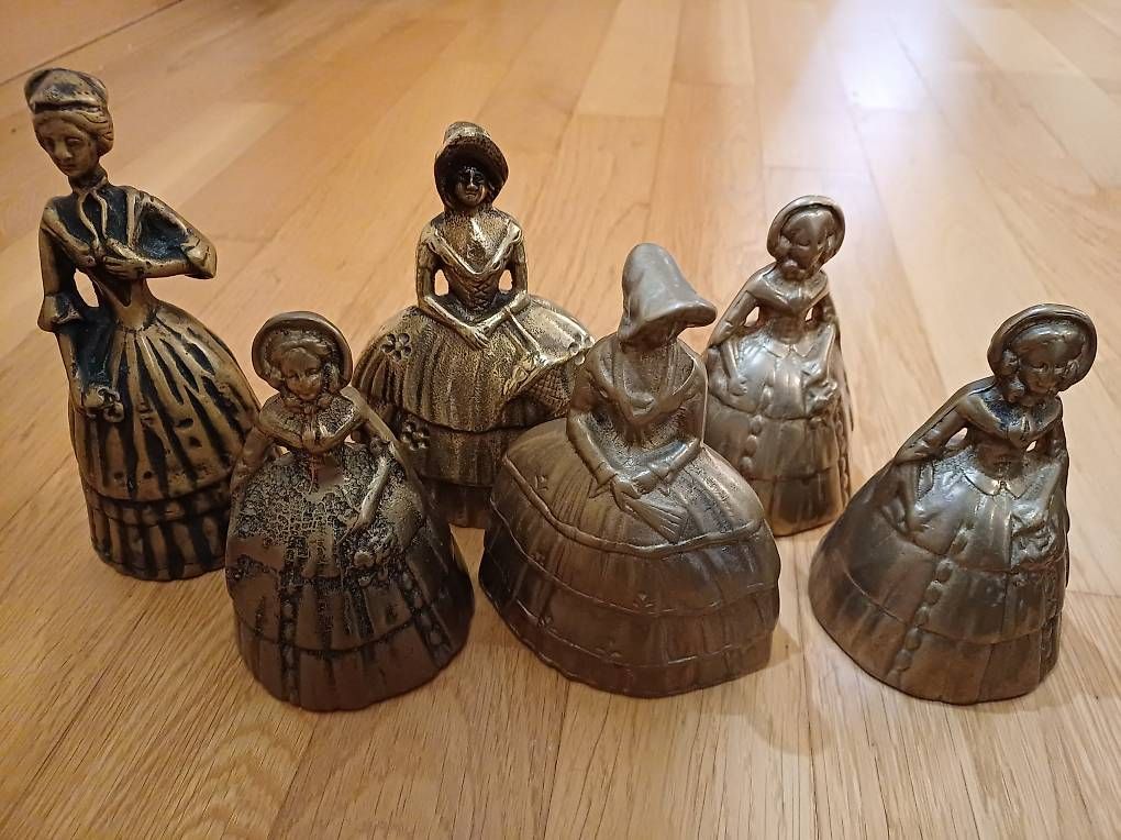 Glocken & Treicheln: Cloches vintage, figurines – Gebraucht aus Crassier von SimoneZund