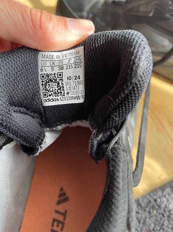 Scarpe da donna: Wanderschuh Damen Grösse 38 Adidas Terrex – Usato da Lenzerheide/Lai venduto da didi_84 3