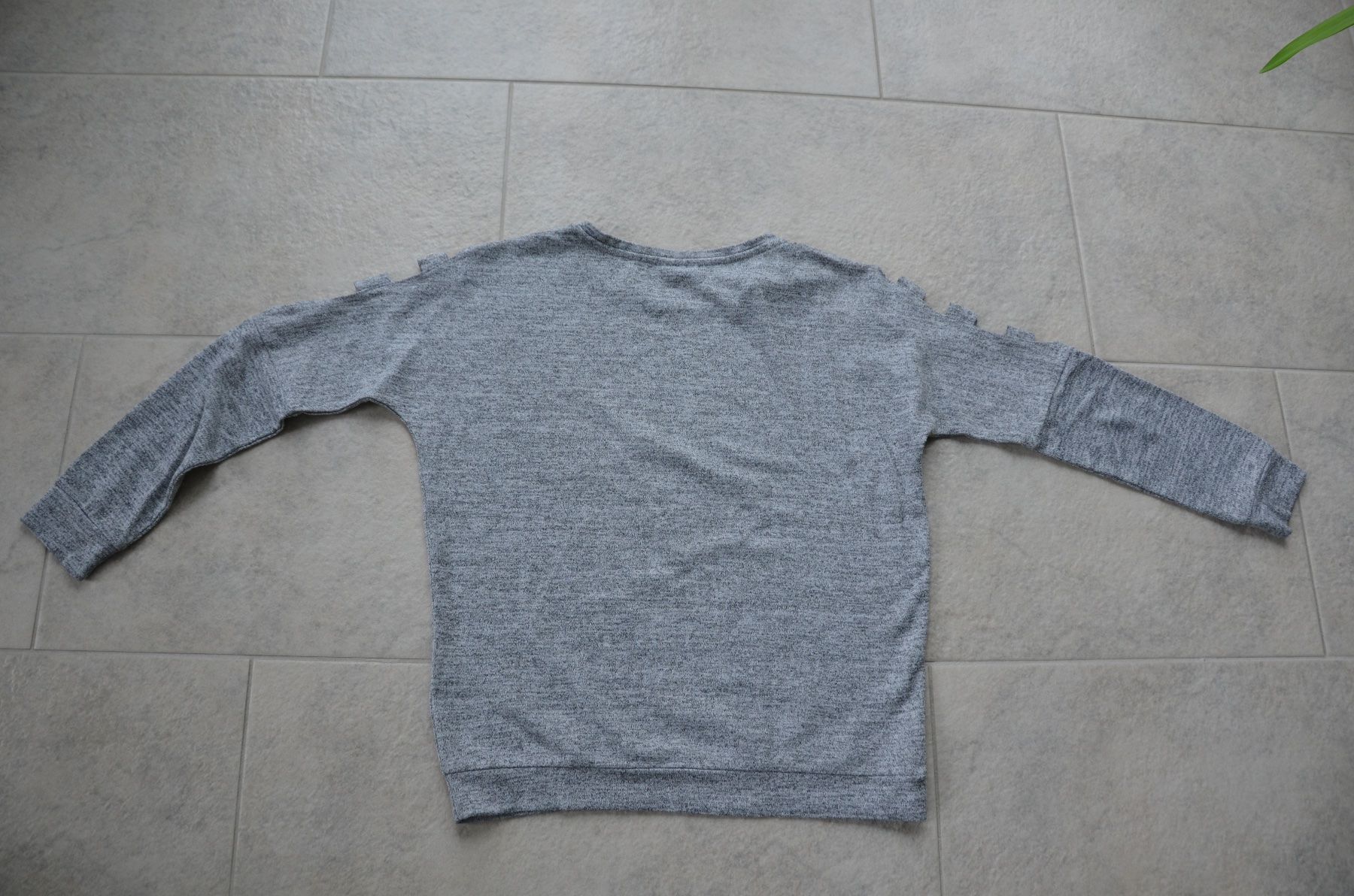 Pullover & Sweatshirts: Pullover Grösse XS grau – Gebraucht aus Schleinikon von kissa07 1