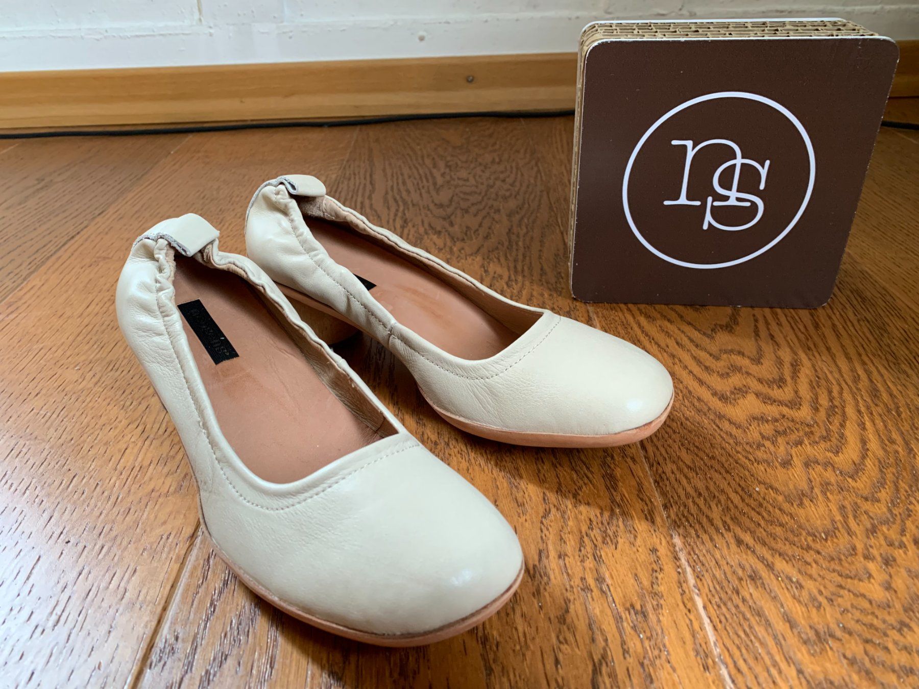Neosens Damenschuhe: Neosens Tintorera 5695 beige Gr.37 – Gebraucht aus Zürich von finsti 1