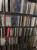 2500 CDs. Alles erstklassige Interpreten.