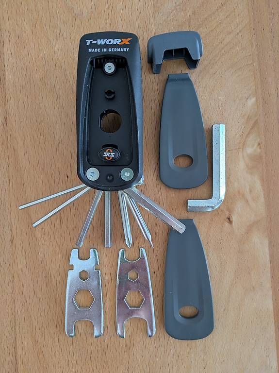 Tous les outils: Velo-multi-schlüssel-Set – D'occasion à Zufikon par Baum03