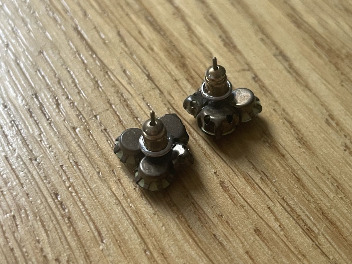 Ohrringe & -stecker: Süsse kleine Ohrstecker – Gebraucht aus Fribourg von Mymikrakra01 1