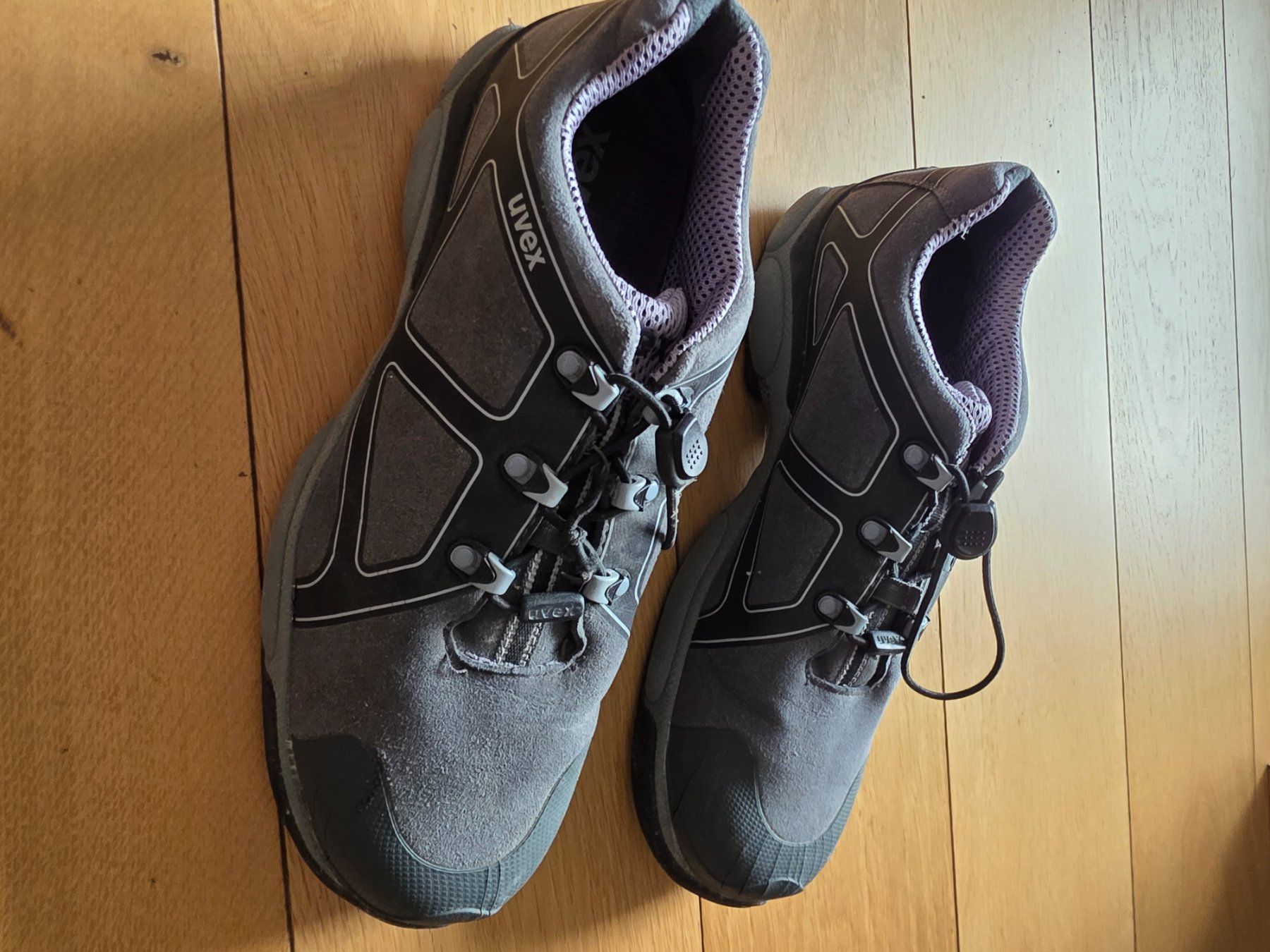 Scarpe da uomo: UVEX Sicherheitsschuhe S2 GR 44 – Usato da Unterentfelden venduto da Anthony89 3