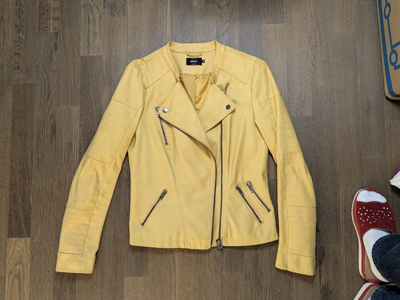 Only Vestes: Faux Leder Jacke – Neuf (Voir description) à Zug par eli_2v29 2