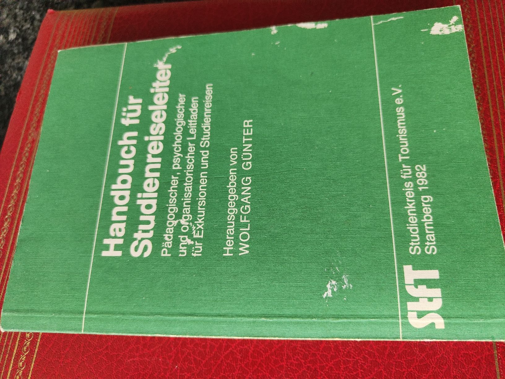 Bücher: Handbuch für Studienreiseleiter Pädagogischer Leiter 1982 – Gebraucht aus Gossau SG von mog_2q7f 1