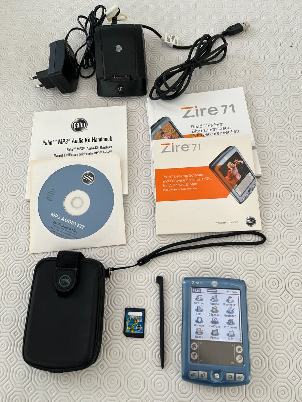 Palm Organiseurs PDA: Palm Zire 21 – D'occasion à Riaz par Ritch32358