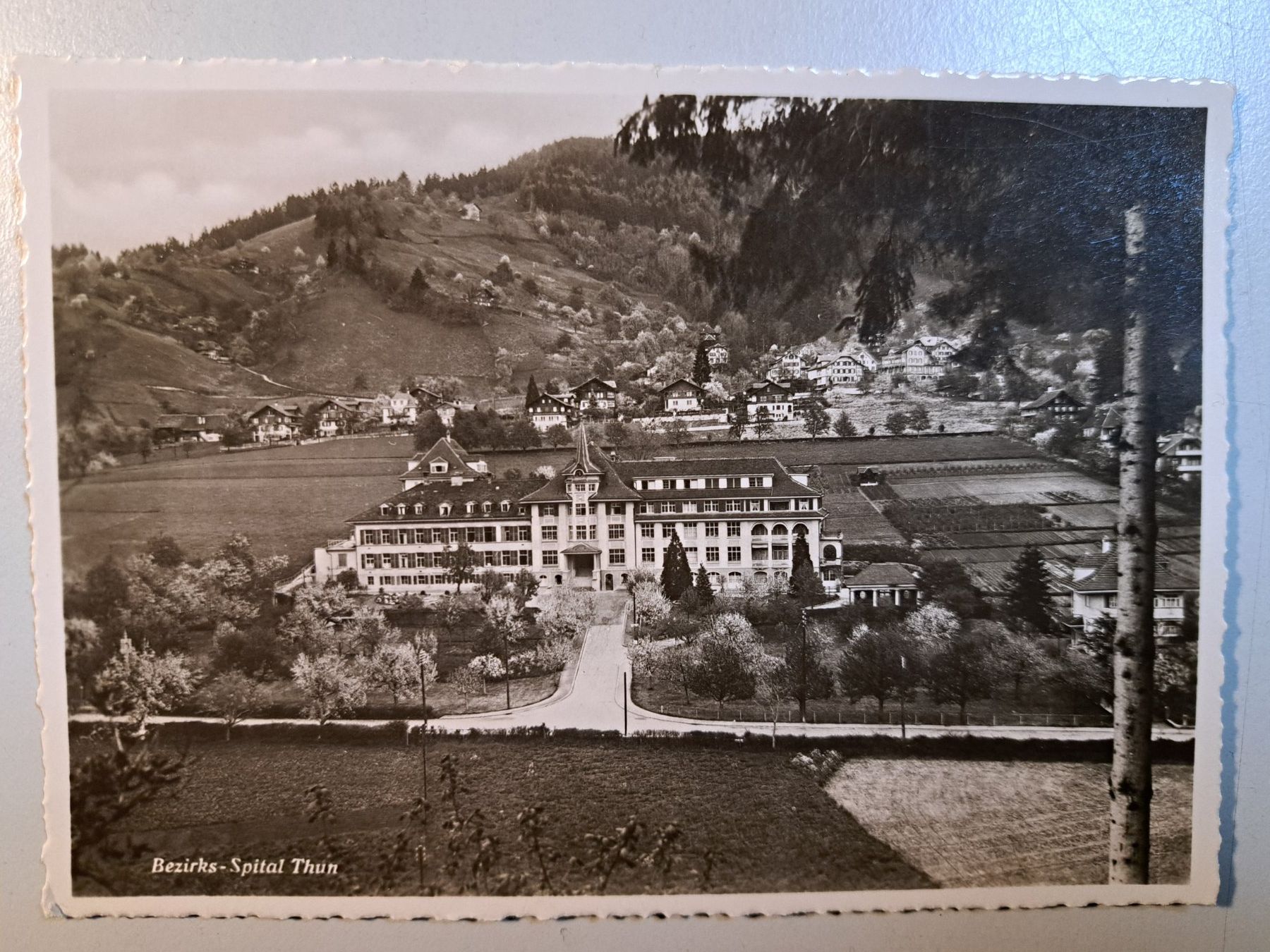 Cartoline postali: Thun - Bezirksspital – Usato da Kirchberg BE venduto da Soldino