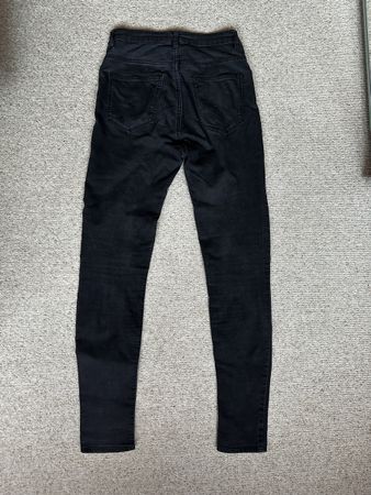 Schicke Mango Hose schwarz Grösse S – wie neu!