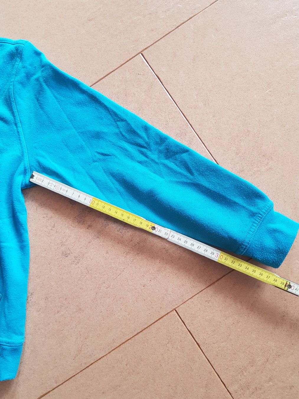 Pullover & Sweatshirts: Kapuzenpullover/ Hoodie Grössev130/140 – Gebraucht aus Thun von lede 4