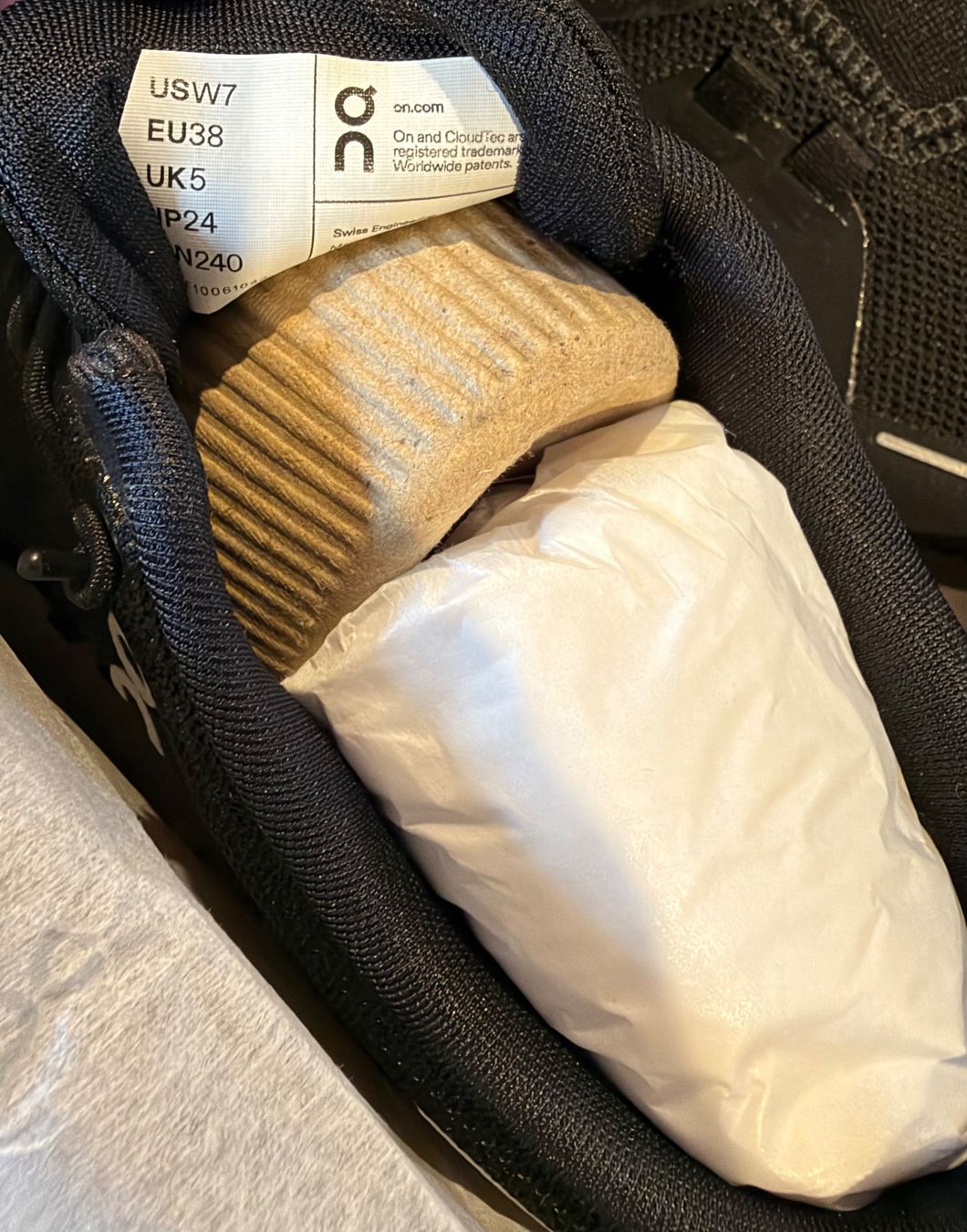 On Herrenschuhe: On Cloud 6, schwarz, EU 38 – Neu und originalverpackt aus Winterthur von nn_svm80 3