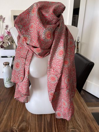 Écharpe Ipanima Rouge et Gris - etat Impeccable!