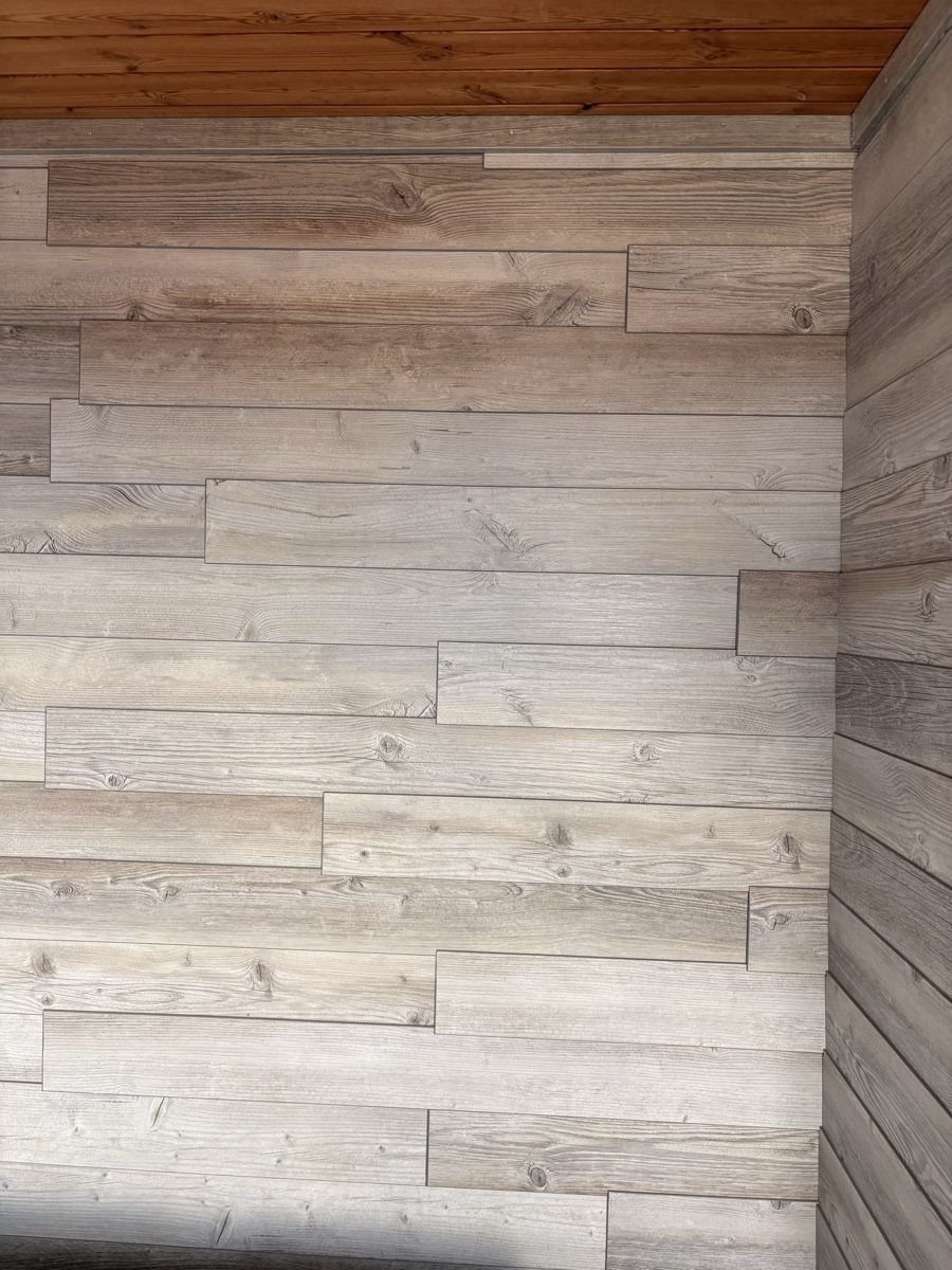 Toutes les décorations: Dekoratieve Wandpaneele, Eiche Optik, – D'occasion à Thalwil par zena4 4