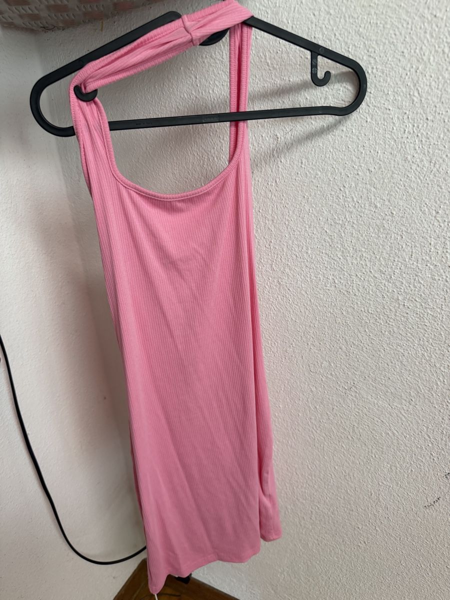 Shein Vestiti: 3 Rosa Kleid Rippstrick Grösse M Shein – Usato da Amriswil venduto da flo_r2xt 2