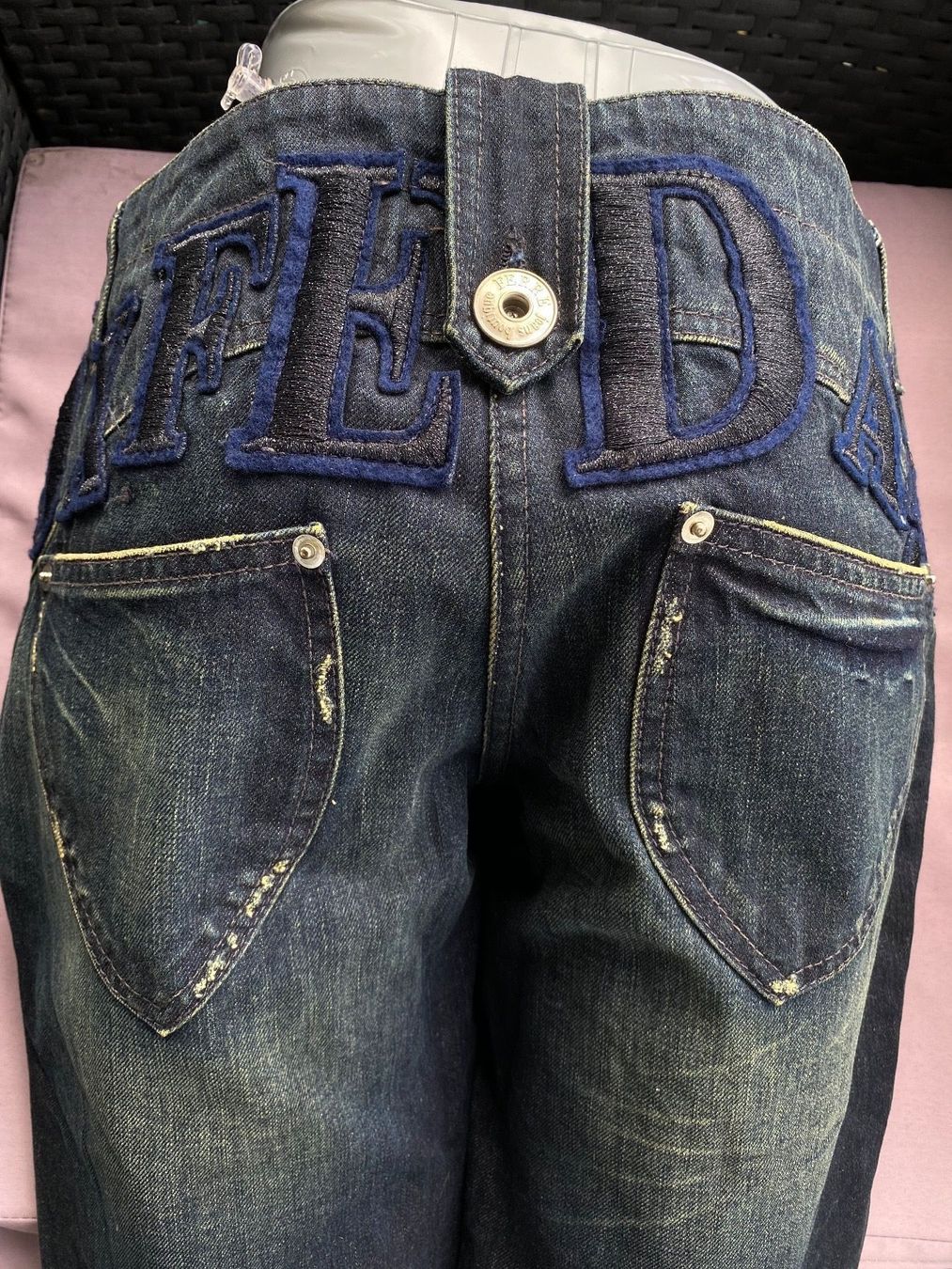 Gianfranco Ferre Jeans: Gianfranco Ferre Design Jeans Gr.27 - NEU  -Eyecatcher – Nuovo (secondo la descrizione) da Meilen venduto da Art-design-No1 1