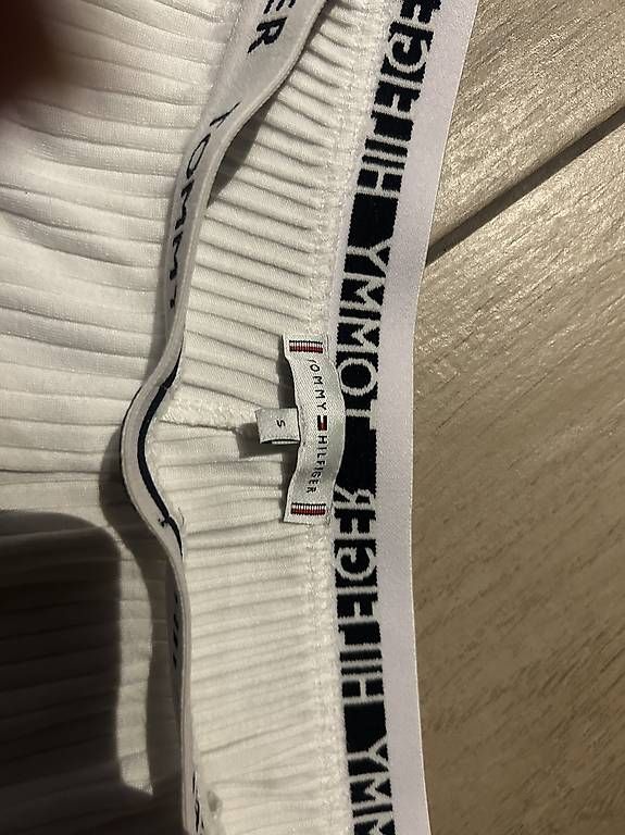 Pantaloni: Tommy Hilfiger Shorts Gr. S – Usato da Willisau venduto da Geissbock11 2