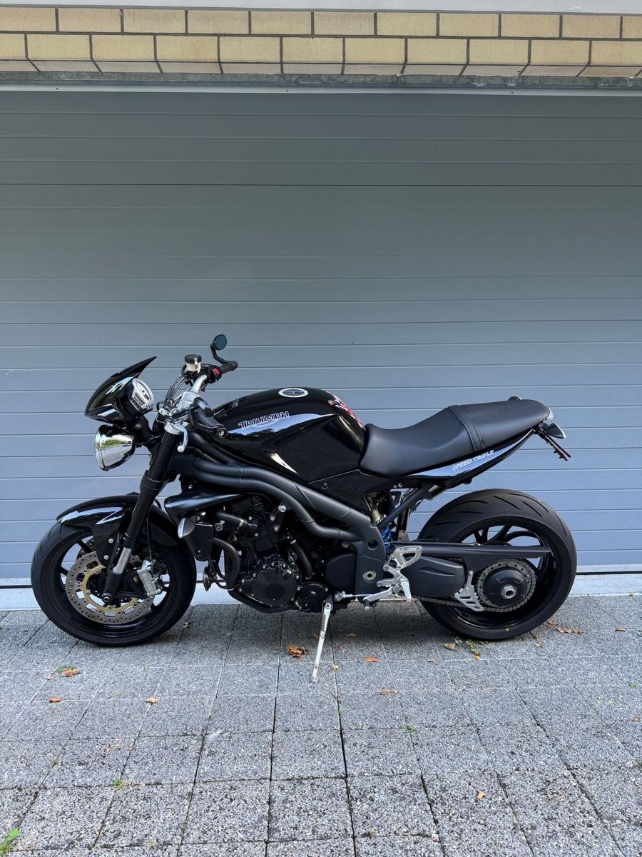 Triumph Strada: Triumph Speed Triple 1050 – Usato da Aarau venduto da dju_8qcq 4