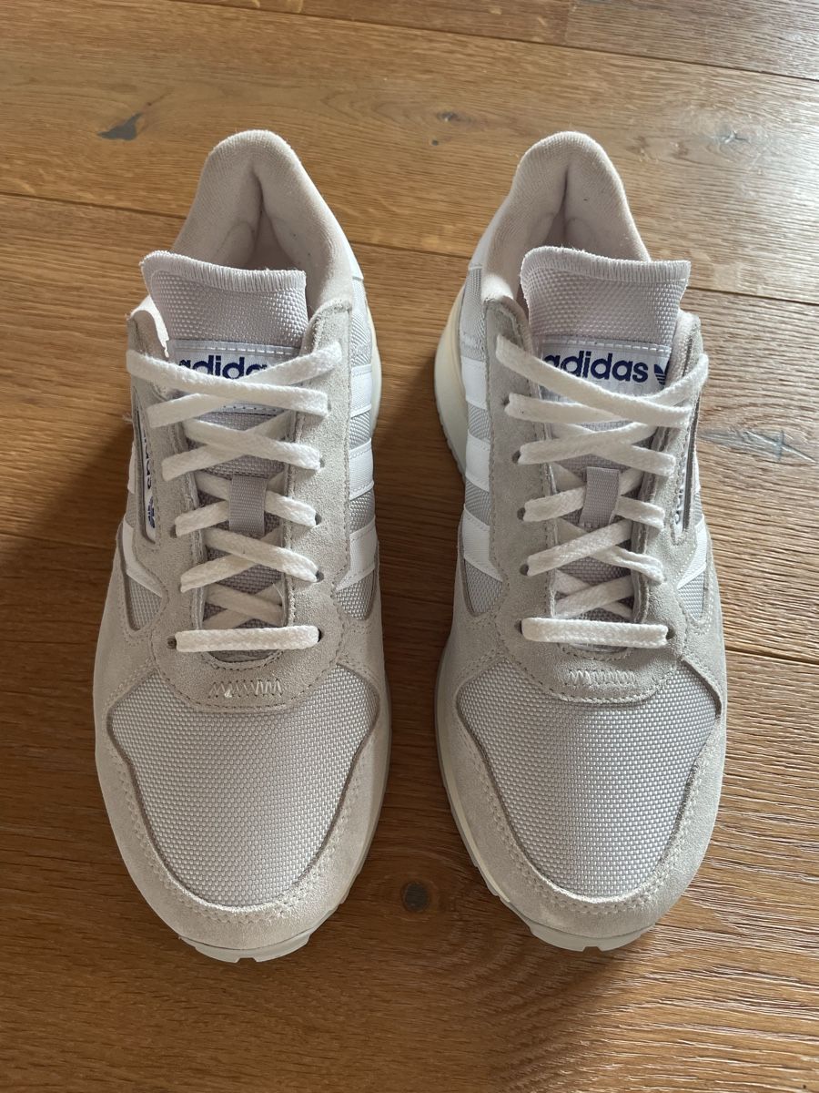 Adidas Damenschuhe: Sneaker neu – Neu und originalverpackt aus Aarwangen von erd_ngx8 1