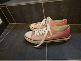 Schuhe 37