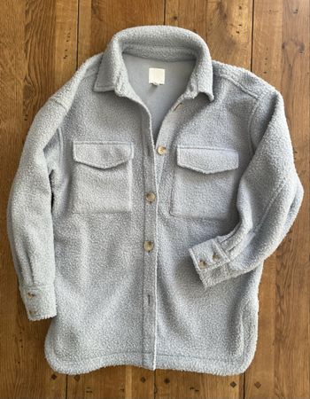 Veste H&M imitation mouton bleu clair taille S
