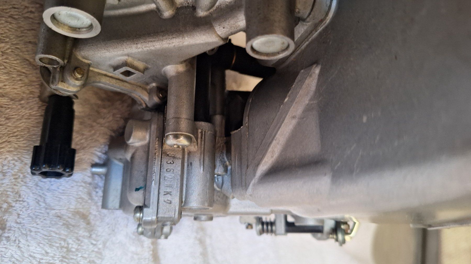 Toutes les pièces détachées moto: Vergaser zu Honda VF1000R/E – D'occasion à Zwingen par lahonda11 4