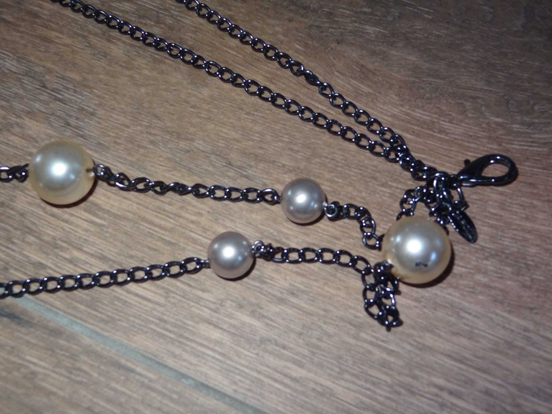 Caroll Catenine: Collier Carol avec perles, trois rangs. – Usato da Satigny venduto da salvatore73