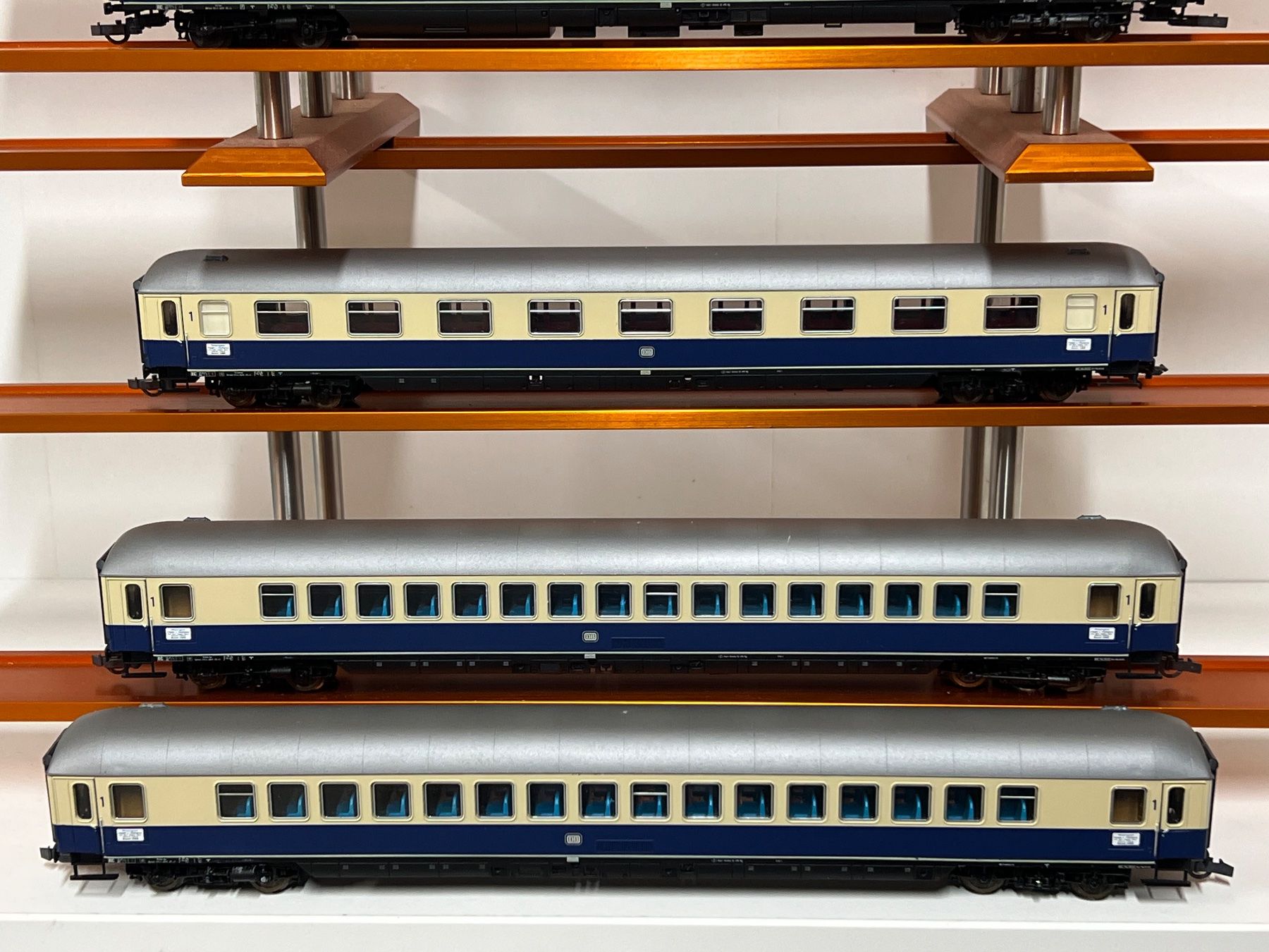 Lima Modellini di ferrovie: Lima Rheingold Wagenset  H0 DC – Usato da Neuenhof venduto da ludovicco 1