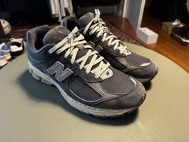 New Balance M2002RHO Herren Sneakers Grau EU 47.5 guter Zust