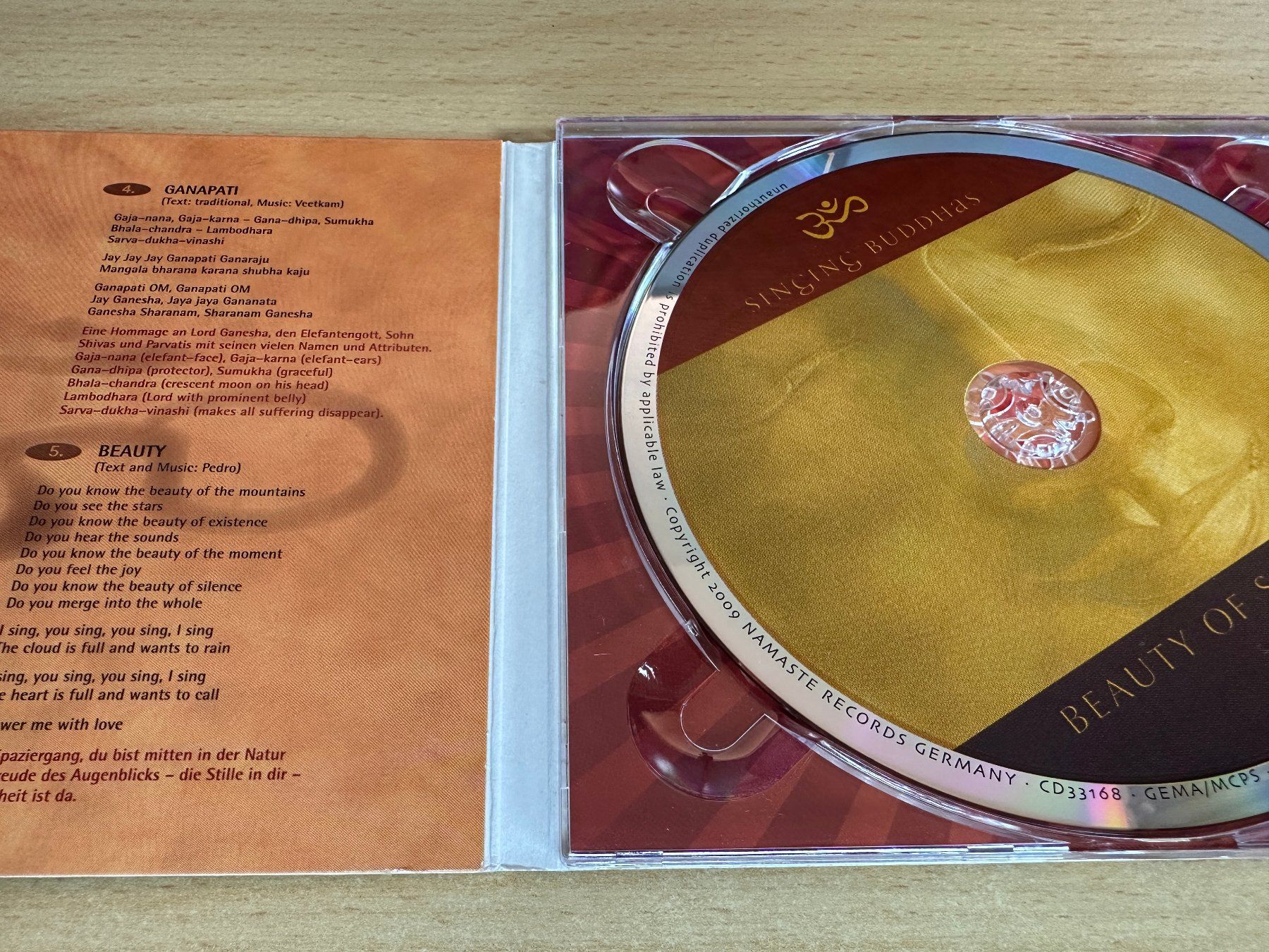CD: Singing Buddhas - Beauty of Silence – Usato da Rikon im Tösstal venduto da Alpenmutz 2