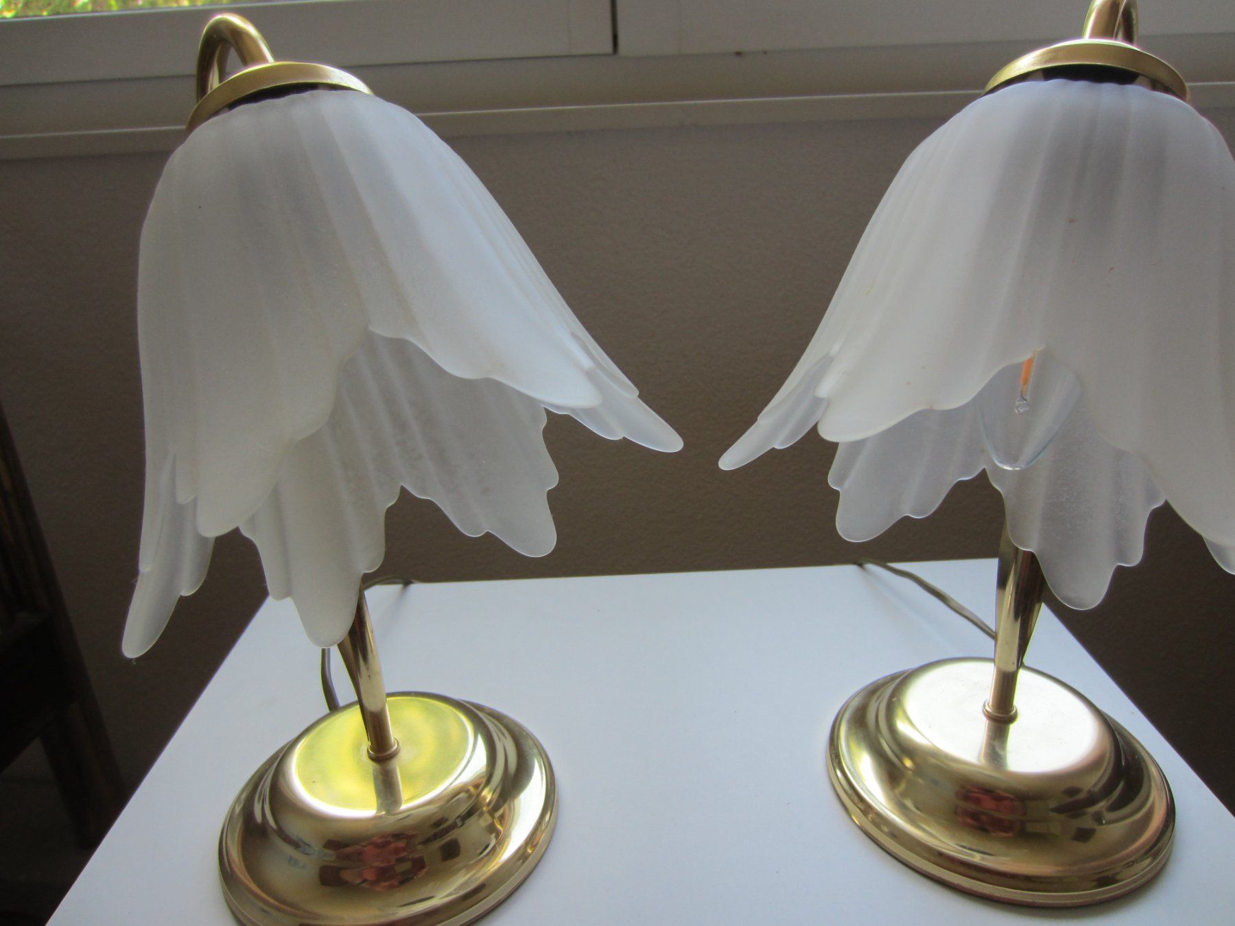 Lampes: 2 Nachttischlampen Messingfuss – D'occasion à Bachenbülach par Fishair
