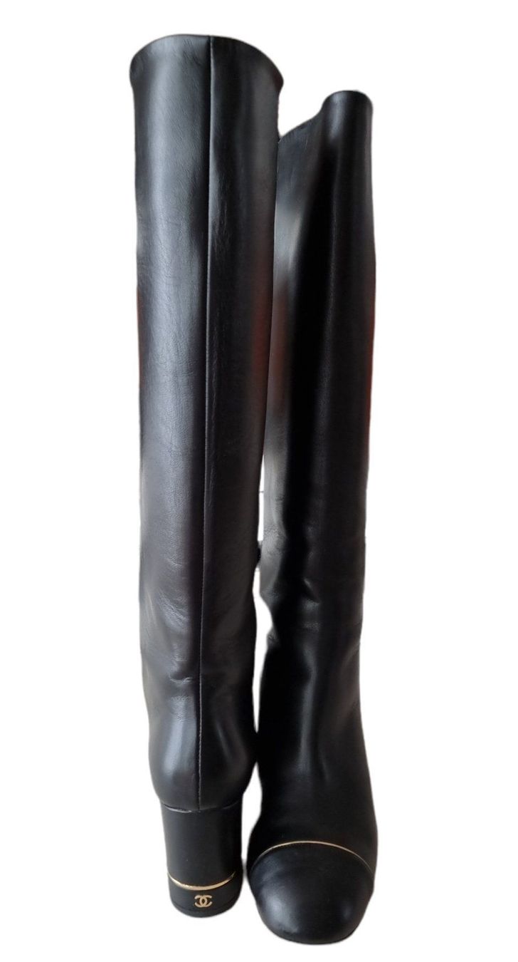 Chanel Scarpe da donna: Chanel Stiefel Gr.41 – Usato da Hildisrieden venduto da Beka23 3