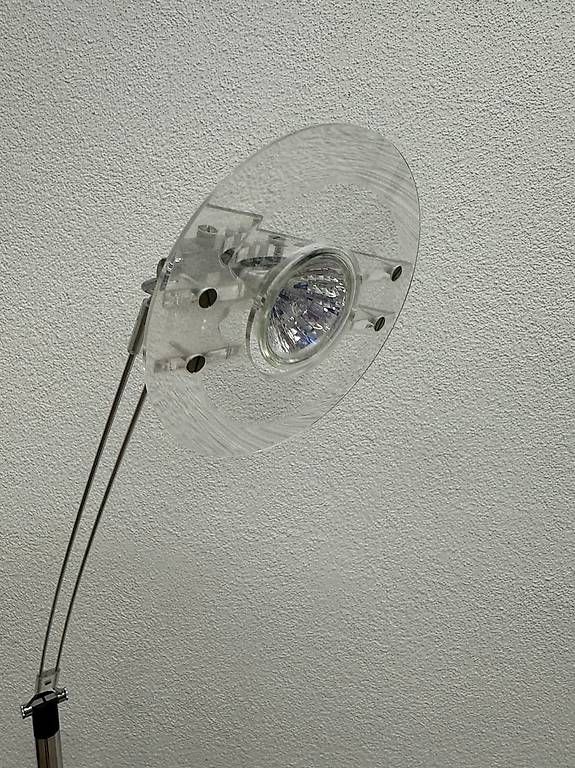 Lampade: Vintage Postmodern Halogen Stehleuchte Chrom mit Acrylschirm – Usato da Obernau venduto da Arche_Noah_Brocki 5