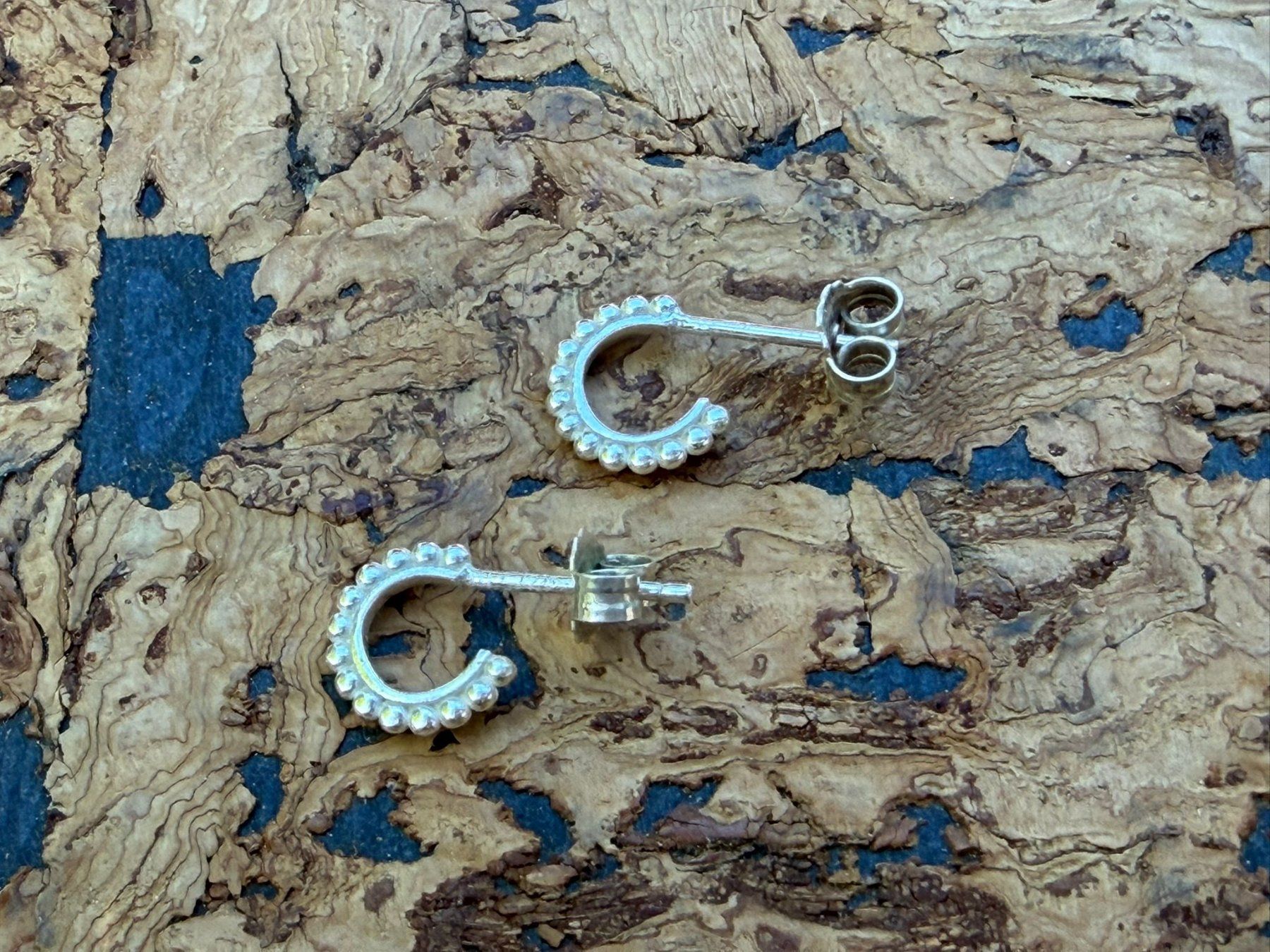 Ohrringe & -stecker: Silber-Creole mit Kügelchen 925 – Gebraucht aus Liestal von Nizli 2