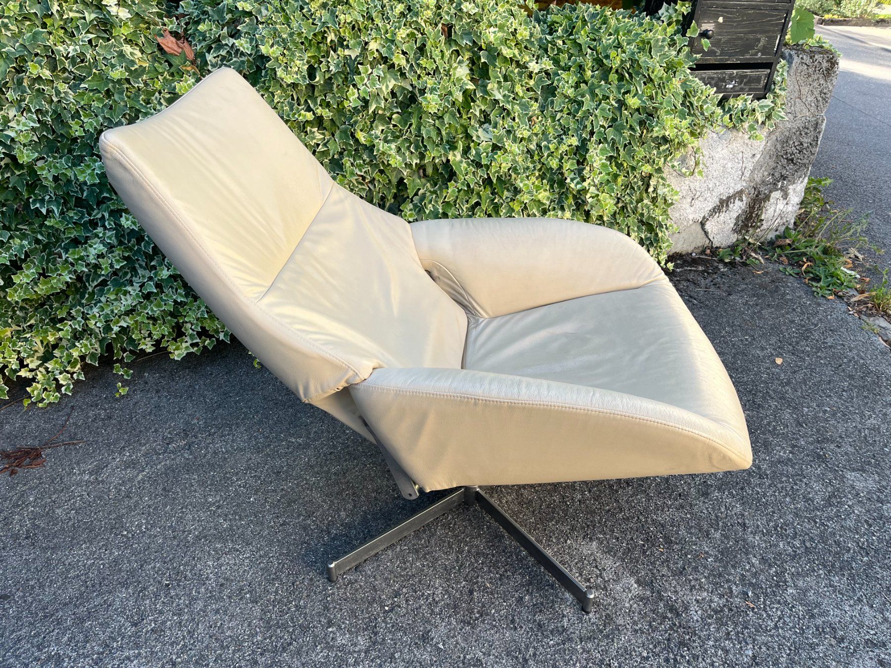 Pfister Poltrone: Ledersessel Lotus von Pfister – Usato da Steffisburg venduto da guidamba 5