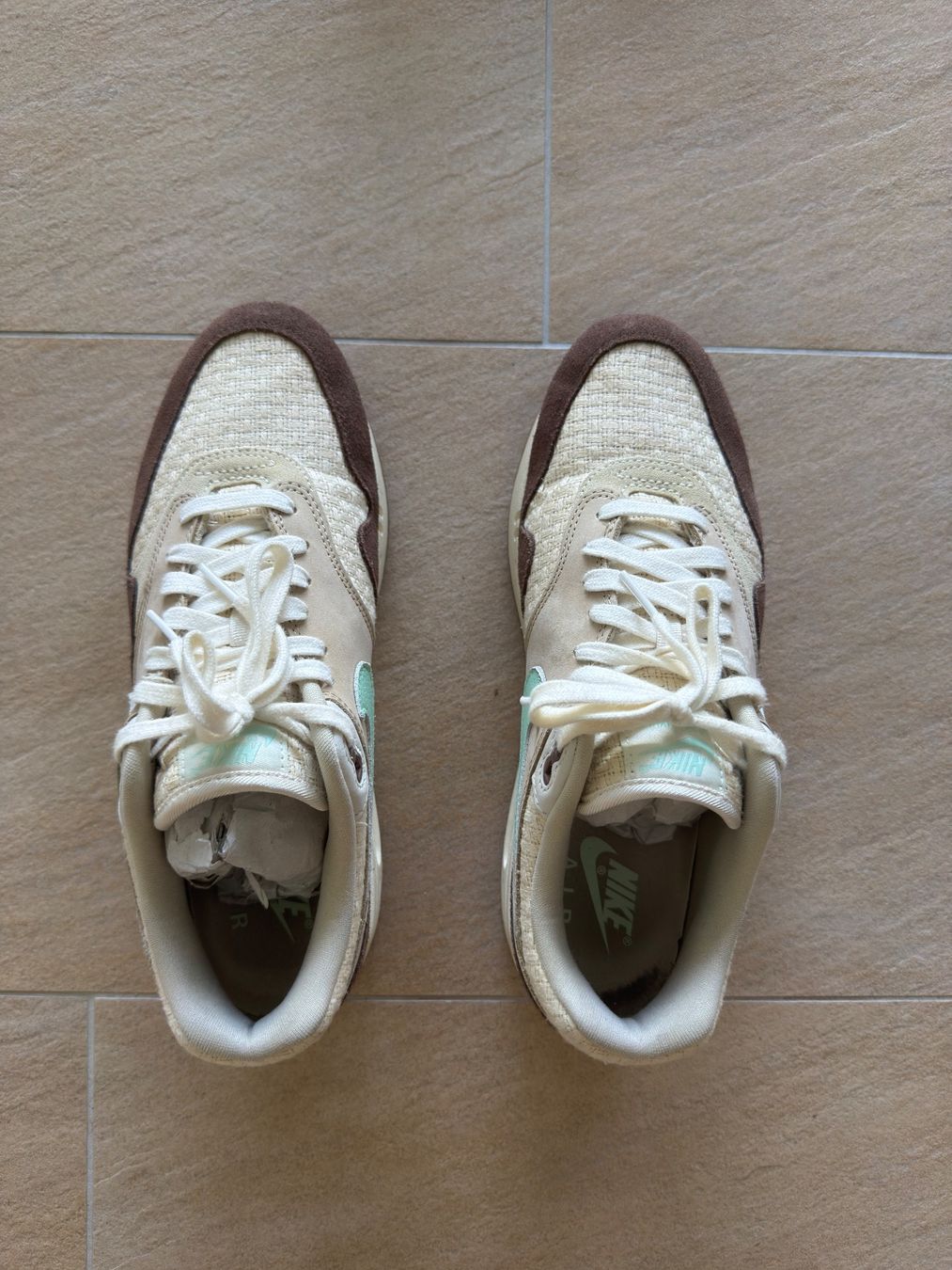 Nike Chaussures hommes: Air Max 1 Taille 9.5 US – D'occasion à Châtel-St-Denis par Lou_Hock 1