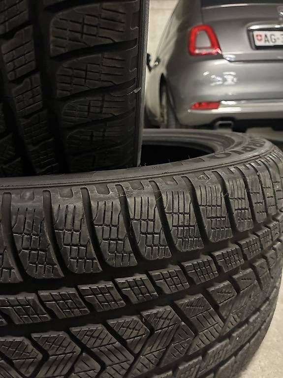 Autres écriture & dessin: Winterreifen Pirelli 285 40 22 – D'occasion à Neuenhof par Gt5.Performance_ 2