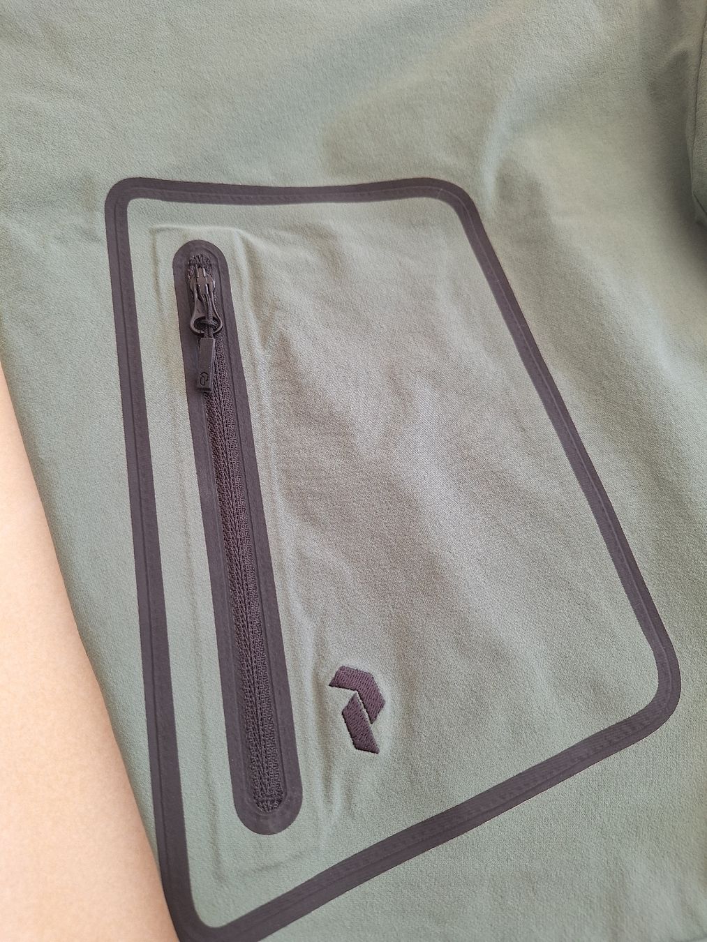 Peak Performance Hosen: Peak Performance Wanderhose L – Gebraucht aus Zürich von ser_r2vf 1