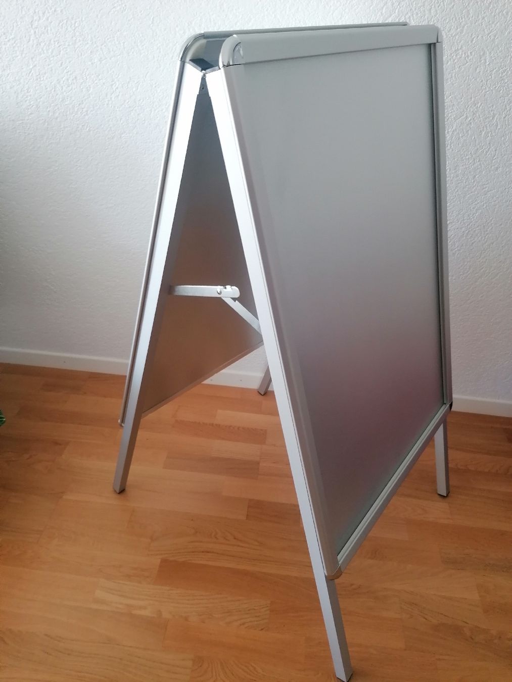 Equipement de magasin & Foires: Kundenstoper A1 Plakatständer – Neuf avec emballage d'origine à Stettlen par Redno_Hilas 1