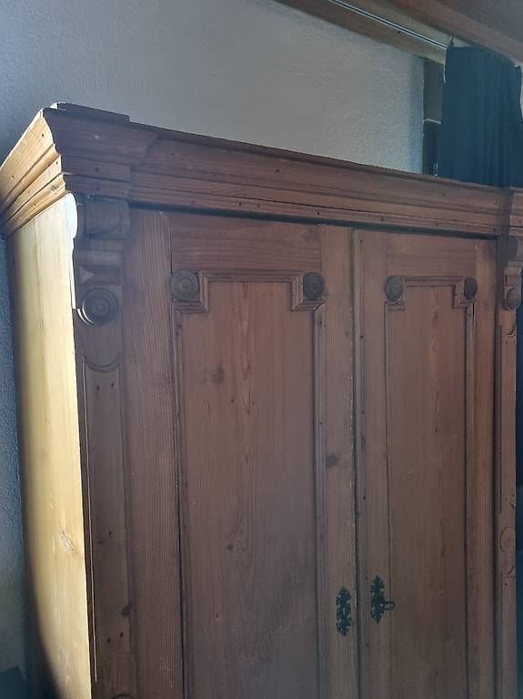 Armadi: Holzschrank – Usato da Grabs venduto da cgra 2