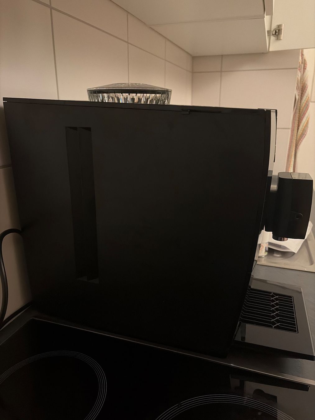 Jura Macchine per caffè & Macchine per espresso: New coffee machine Jura A8 Black – Nuovo (secondo la descrizione) da Basel venduto da aya_sagv11 1