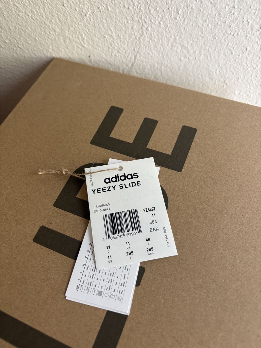 Adidas Scarpe da uomo: Yeezy Slide Bone Grösse 46 – Nuovo (secondo la descrizione) da Stetten SH venduto da mor_pr7f 5
