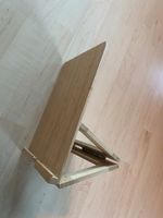 Buchständer aus Bambus verstellbar