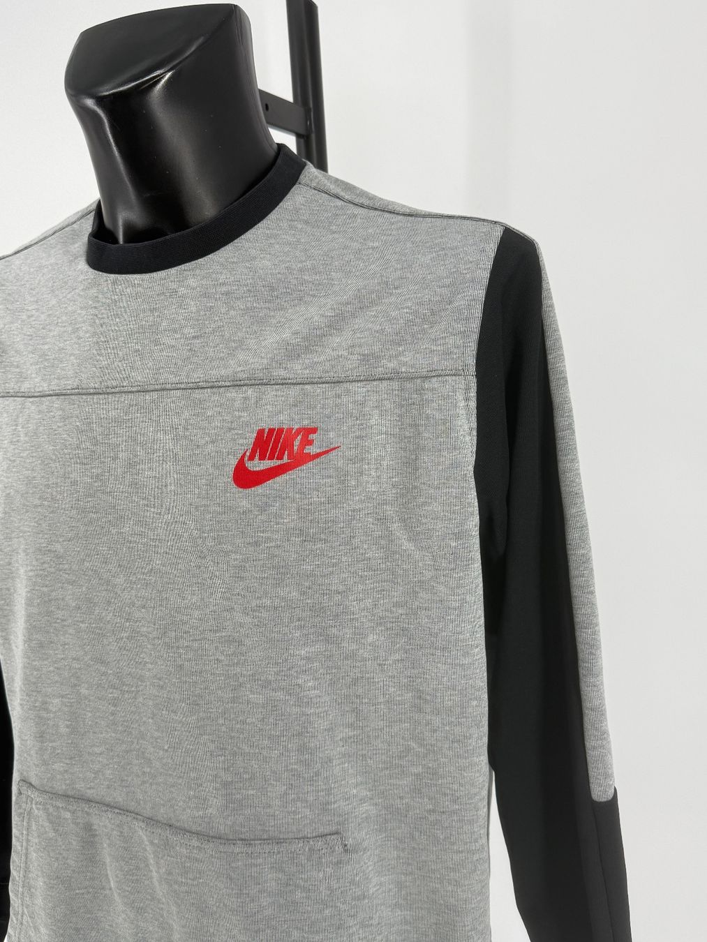 Nike Maglioni & Felpe: Nike Pullover Gr. XL – Usato da Auenstein venduto da moin. 1