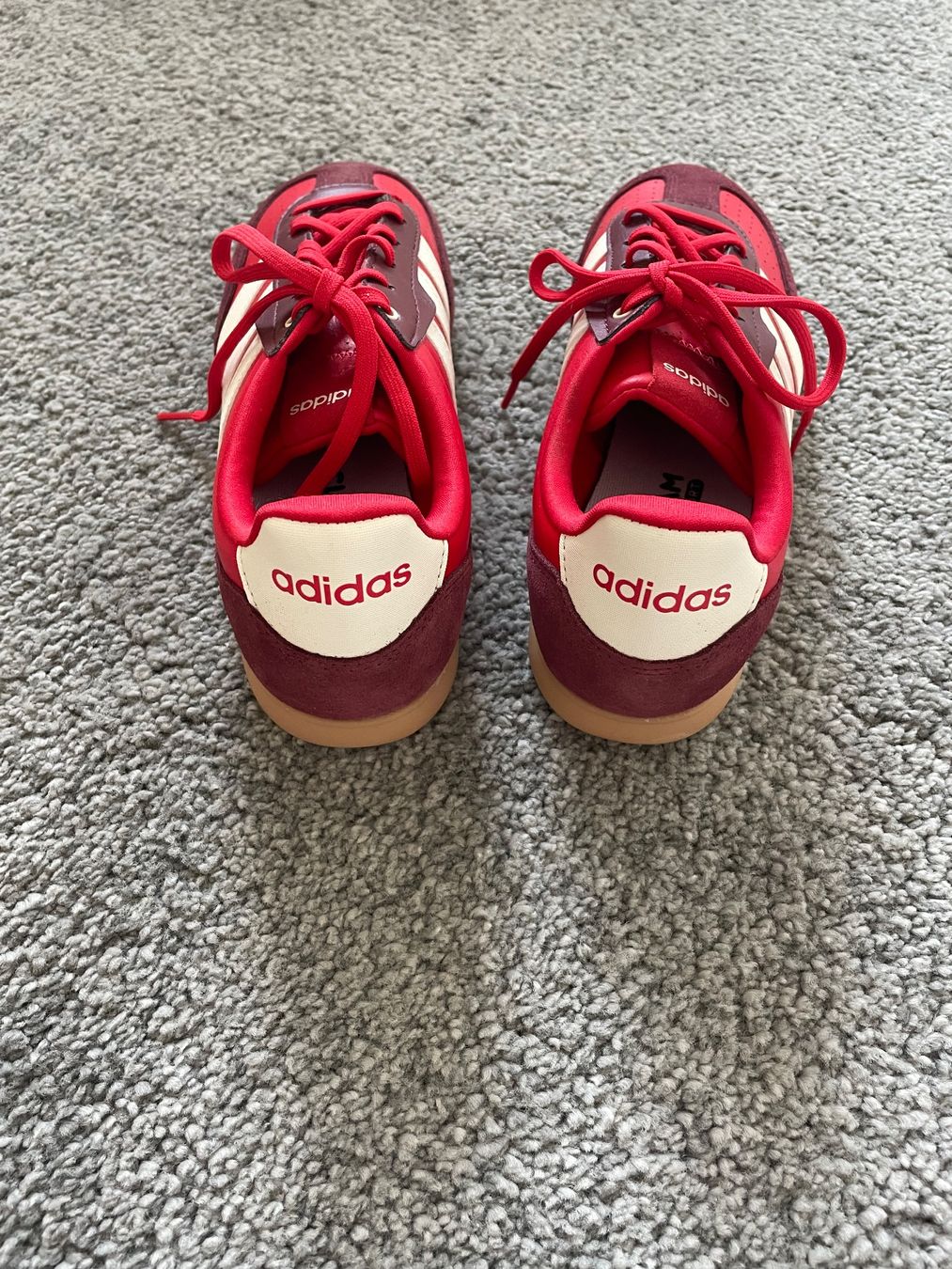 Adidas Damenschuhe: Adidas Sneaker – Gebraucht aus Uster von orchidee777 3