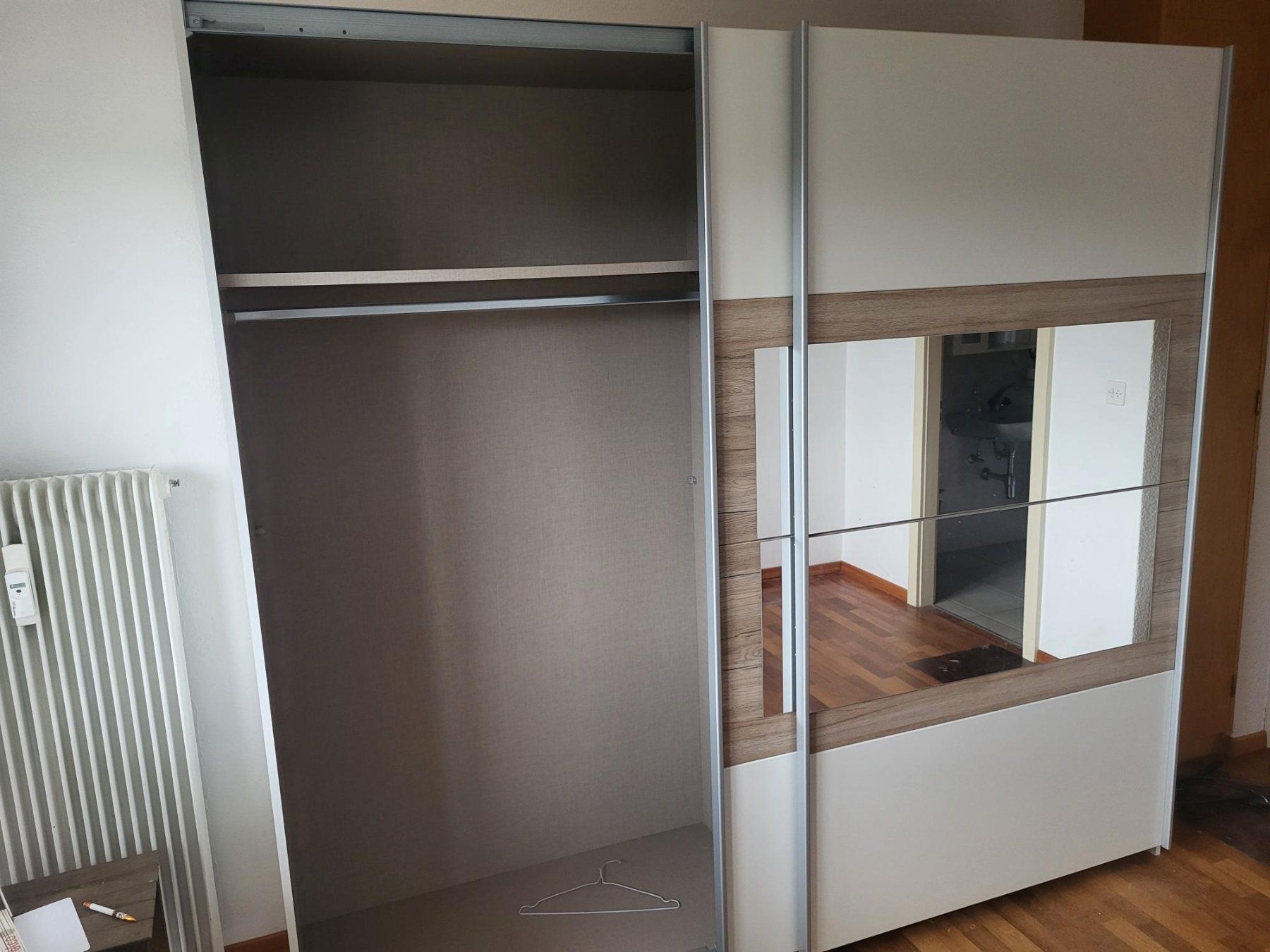 Armoires: Armoire dressing – D'occasion à La Roche FR par jea_v5f8 2