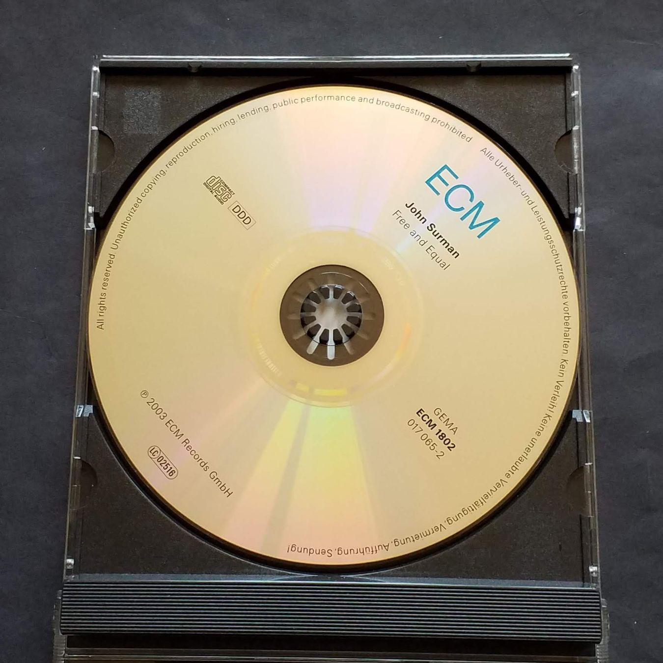 CD: JOHN SURMAN,  free and equal - 2003 cd  +++++ – Usato da Yverdon-les-Bains venduto da Jacotreut 2