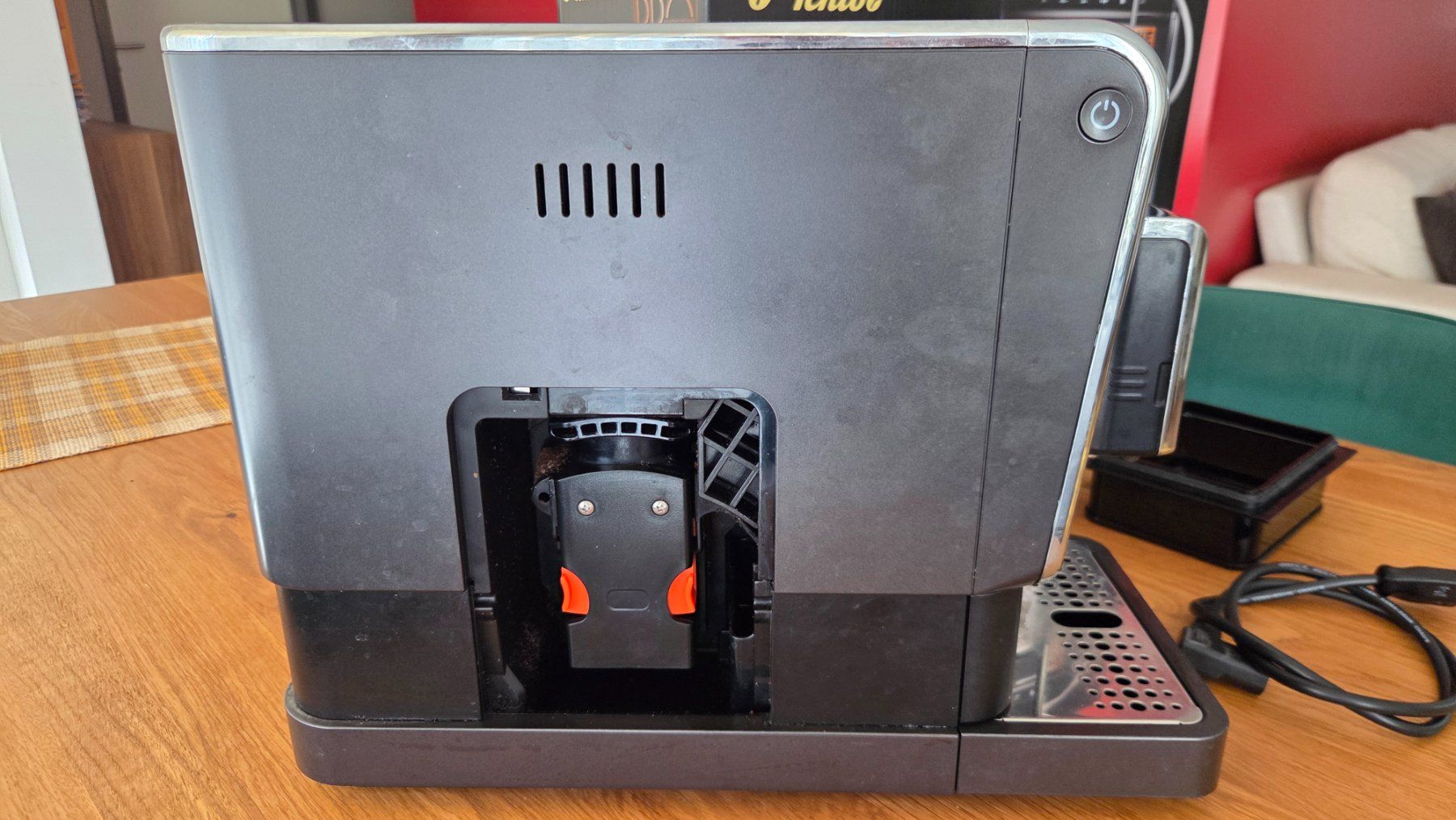Tchibo Kaffeemaschinen & Espressomaschinen: Kaffeevollautomat Tchibo Esperto Pro – Defekt aus Zug von Pat050 3