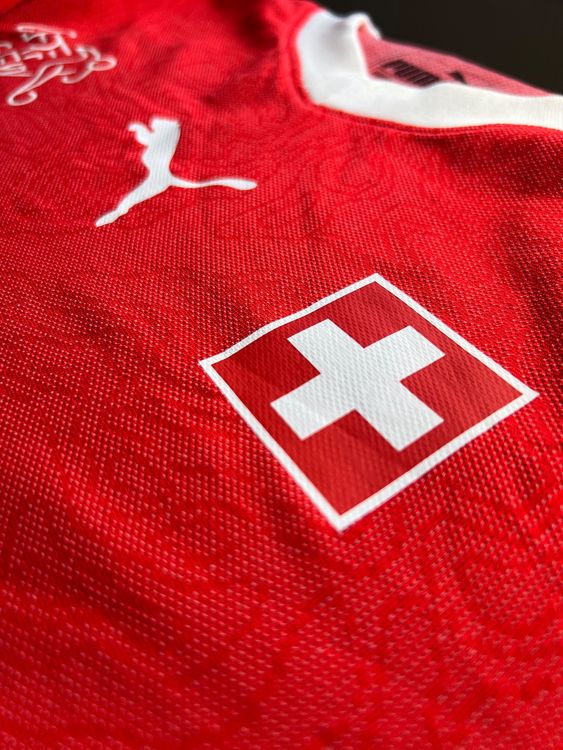 Puma Maillots de corps & Pantalons: SCHWEIZ NATI 2018 TRIKOT PLAYER ISSUE – D'occasion à Heerbrugg par Jersey_Time 3