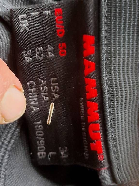 Pantaloni: Pantacourt Escalade Mammut taille L – Usato da Neuchâtel venduto da Bykarl_Neuchatel 2